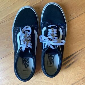 Vans old school black/white skate shoe
